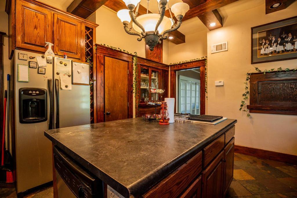 Historic Mitchell House Bed and Breakfast Sulphur Springs Εξωτερικό φωτογραφία